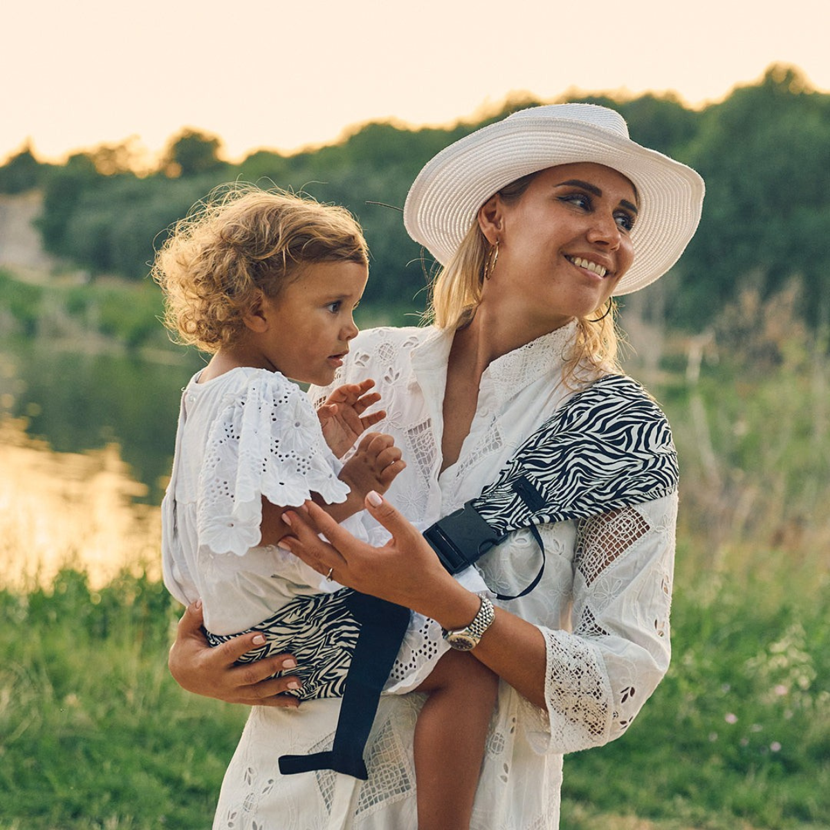 Nova Mamas Toddler Carrier