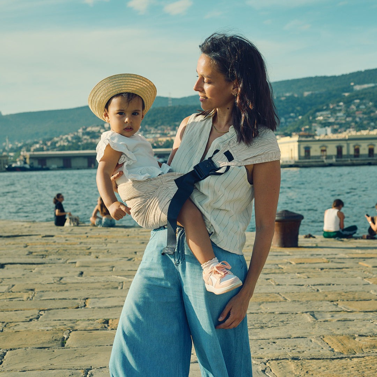 Nova Mamas Toddler Carrier